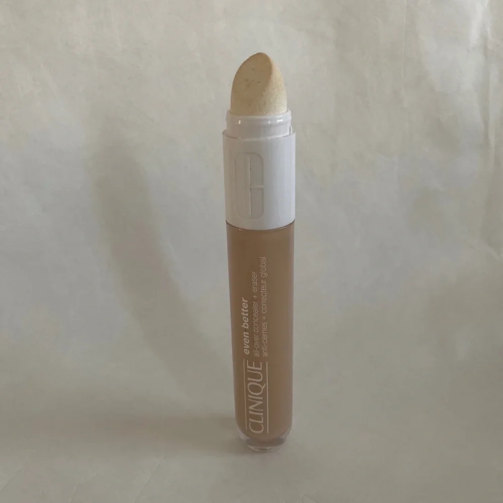 Clinique Even Better All-Over Concealer + Eraser 0.2 oz CN52 Neutral